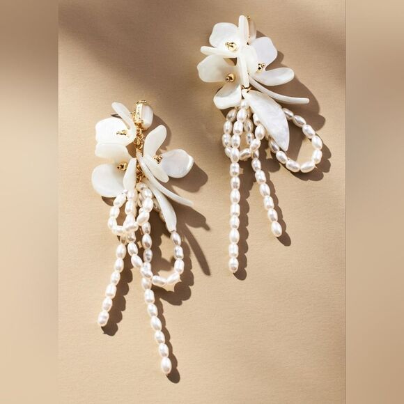 Cream Floral Faux Pearl Earrings Lead Nickel Free - Picture 5 of 5